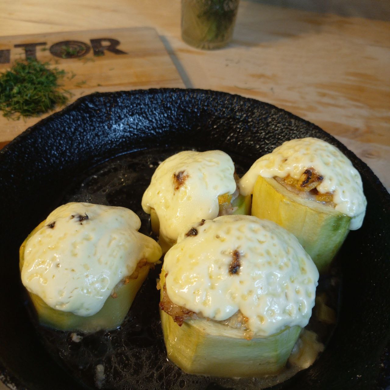 шапка с майонезом.jpg